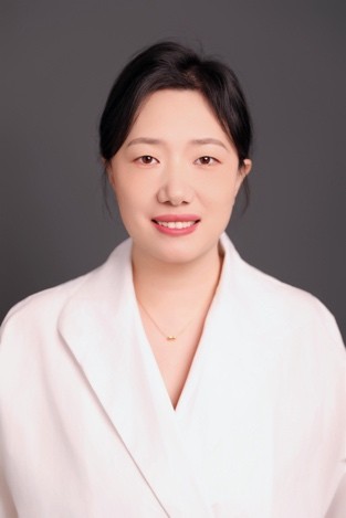 陈启丽.jpg